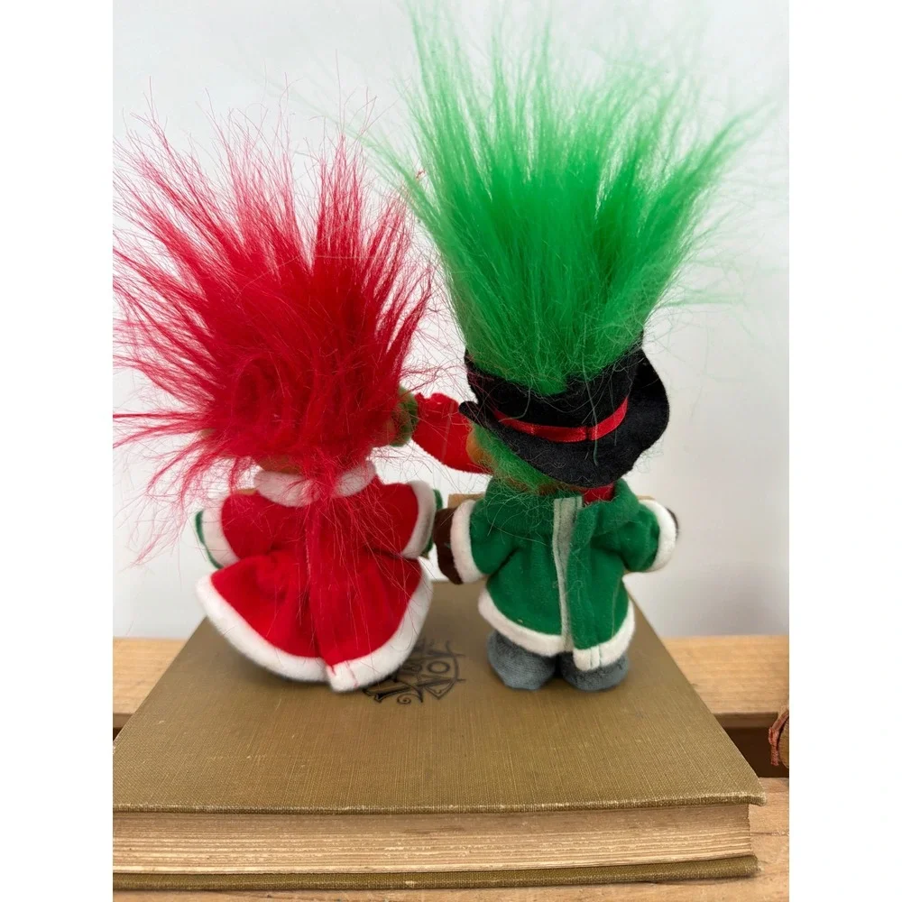 Vintage Russ Berrie‎ Christmas Troll Dolls Caroling Pair Red Green Hair